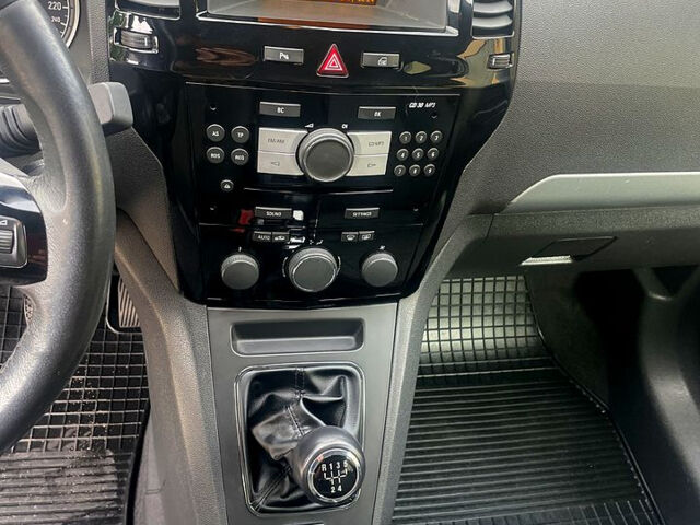 Опель Зафіра, об'ємом двигуна 1.8 л та пробігом 217 тис. км за 7100 $, фото 10 на Automoto.ua