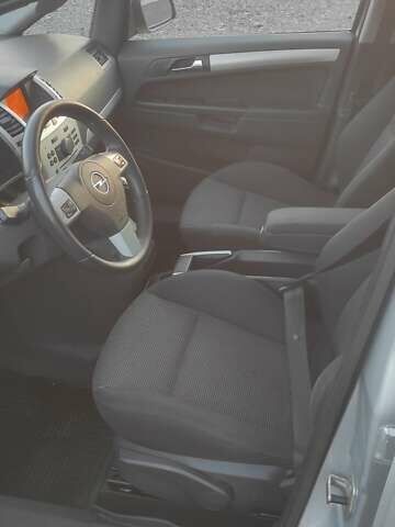 Опель Зафира, объемом двигателя 0 л и пробегом 238 тыс. км за 6000 $, фото 17 на Automoto.ua