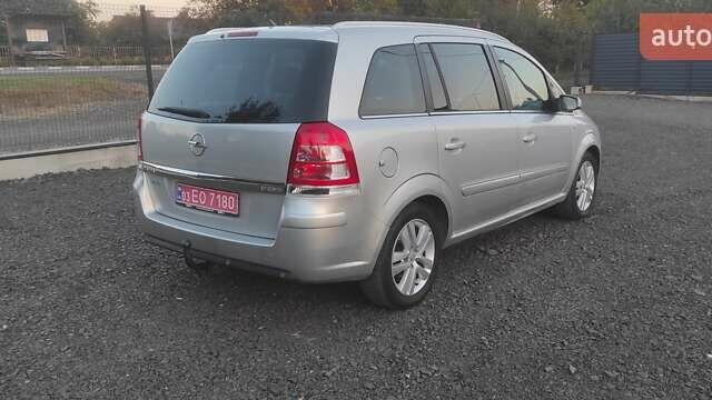Опель Зафира, объемом двигателя 0 л и пробегом 238 тыс. км за 6000 $, фото 5 на Automoto.ua