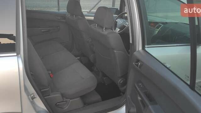 Опель Зафира, объемом двигателя 0 л и пробегом 238 тыс. км за 6000 $, фото 11 на Automoto.ua