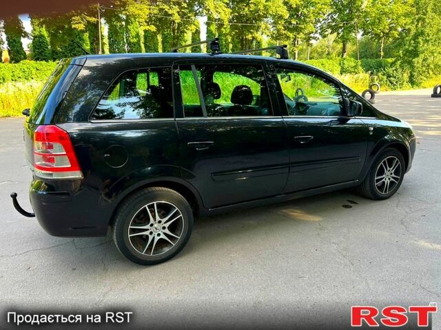 Опель Зафира, объемом двигателя 1.8 л и пробегом 245 тыс. км за 7300 $, фото 4 на Automoto.ua