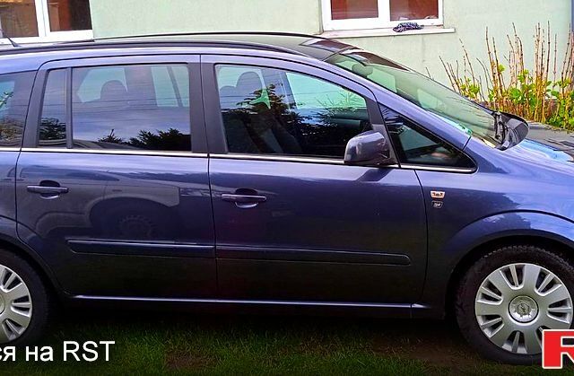 Опель Зафира, объемом двигателя 1.9 л и пробегом 213 тыс. км за 7600 $, фото 1 на Automoto.ua