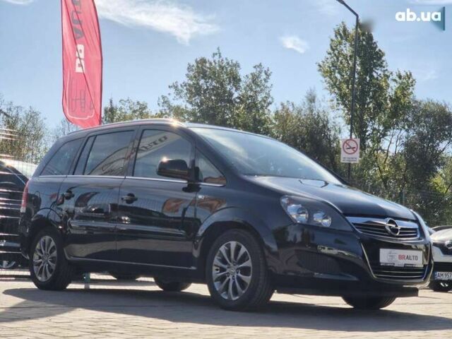 Опель Зафира, объемом двигателя 2.2 л и пробегом 165 тыс. км за 8699 $, фото 10 на Automoto.ua