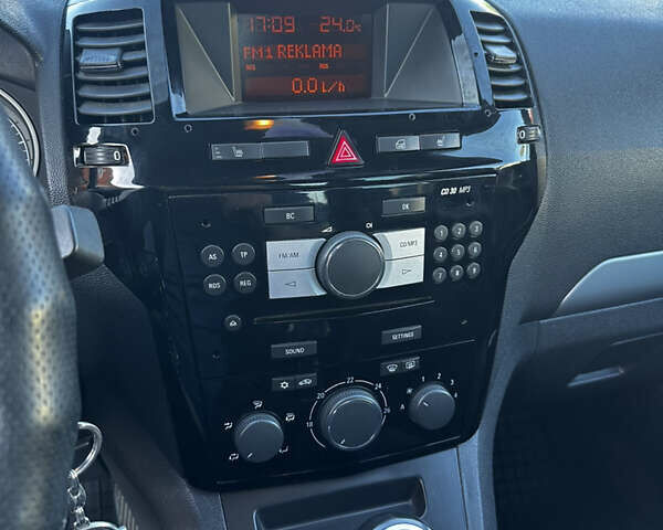 Опель Зафіра, об'ємом двигуна 1.69 л та пробігом 200 тис. км за 6700 $, фото 28 на Automoto.ua