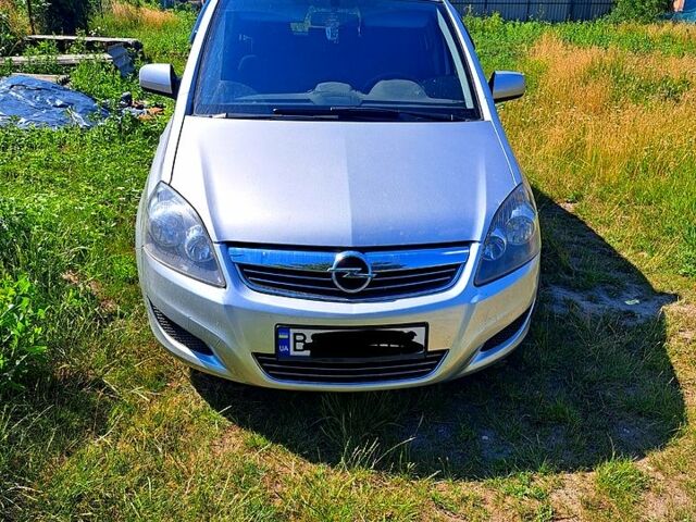 Опель Зафира 2010 в Кропивницком (Кировограде) на Automoto.ua Опель Зафира, объемом двигателя 1.7 л и пробегом 240 тыс. км за 7200 $, фото 4 на Automoto.ua