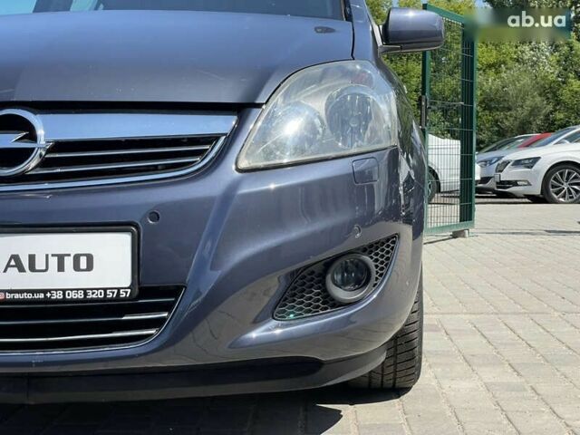 Опель Зафира, объемом двигателя 2.2 л и пробегом 100 тыс. км за 8555 $, фото 6 на Automoto.ua