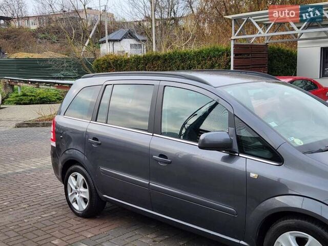 Опель Зафира, объемом двигателя 1.7 л и пробегом 243 тыс. км за 5400 $, фото 5 на Automoto.ua