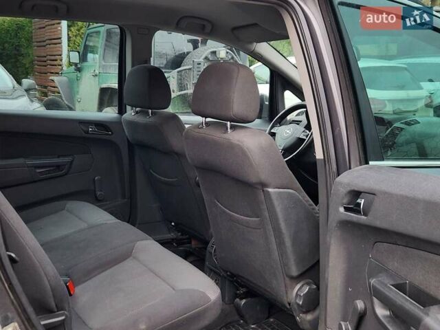 Опель Зафира, объемом двигателя 1.7 л и пробегом 243 тыс. км за 5400 $, фото 23 на Automoto.ua