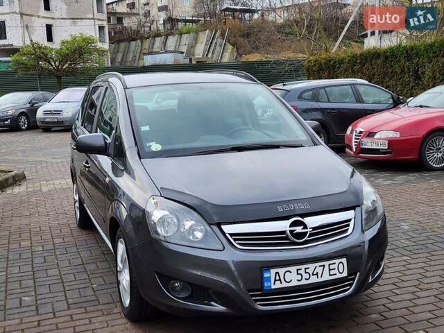 Опель Зафира, объемом двигателя 1.7 л и пробегом 243 тыс. км за 5400 $, фото 3 на Automoto.ua