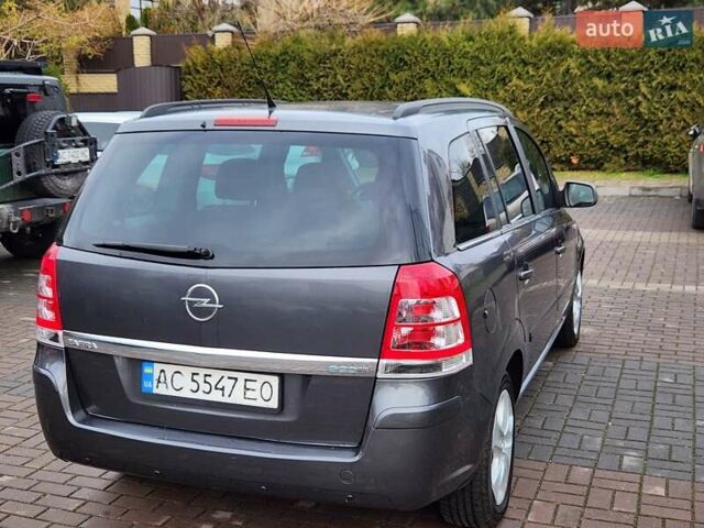 Опель Зафира, объемом двигателя 1.7 л и пробегом 243 тыс. км за 5400 $, фото 7 на Automoto.ua