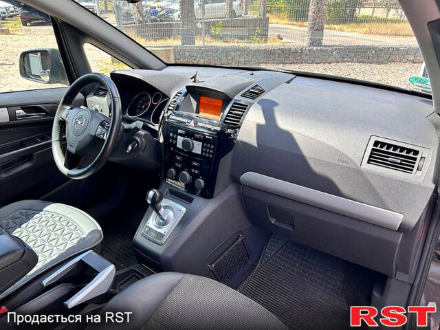 Опель Зафира, объемом двигателя 1.8 л и пробегом 221 тыс. км за 7200 $, фото 13 на Automoto.ua