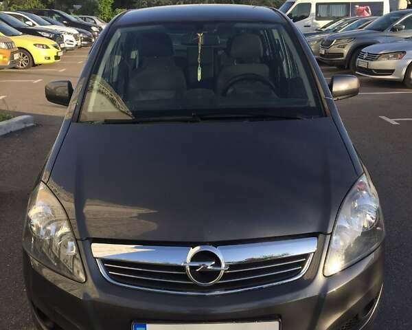 Опель Зафира, объемом двигателя 1.6 л и пробегом 220 тыс. км за 6800 $, фото 3 на Automoto.ua