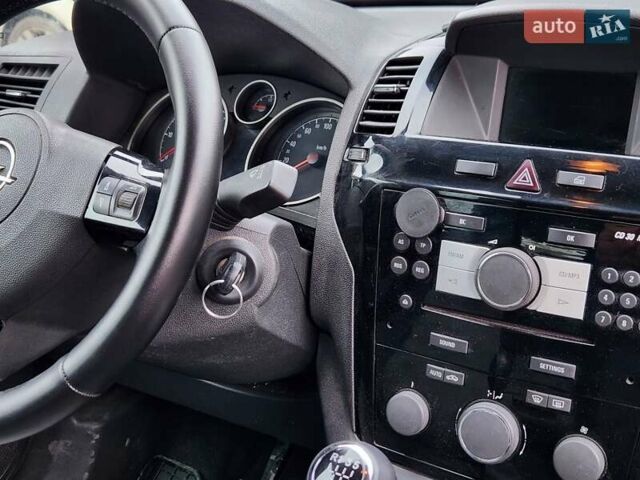 Опель Зафира, объемом двигателя 1.7 л и пробегом 243 тыс. км за 5400 $, фото 29 на Automoto.ua