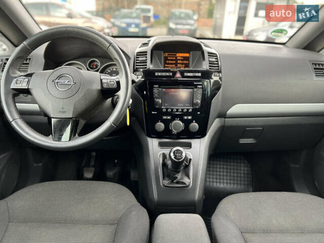 Опель Зафира, объемом двигателя 1.7 л и пробегом 217 тыс. км за 7600 $, фото 10 на Automoto.ua