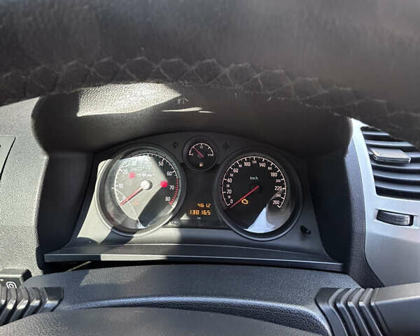 Опель Зафіра, об'ємом двигуна 1.6 л та пробігом 145 тис. км за 9200 $, фото 13 на Automoto.ua