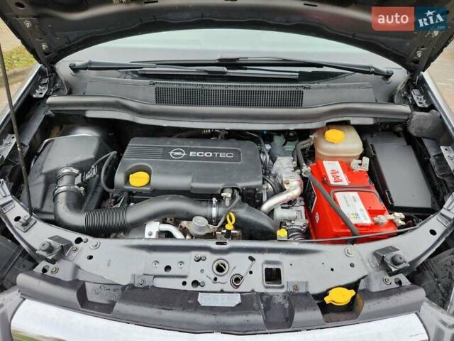 Опель Зафира, объемом двигателя 1.7 л и пробегом 243 тыс. км за 5400 $, фото 32 на Automoto.ua