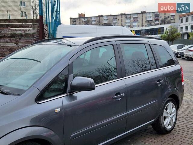 Опель Зафира, объемом двигателя 1.7 л и пробегом 243 тыс. км за 5400 $, фото 12 на Automoto.ua