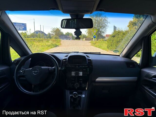 Опель Зафира, объемом двигателя 1.6 л и пробегом 195 тыс. км за 7300 $, фото 4 на Automoto.ua