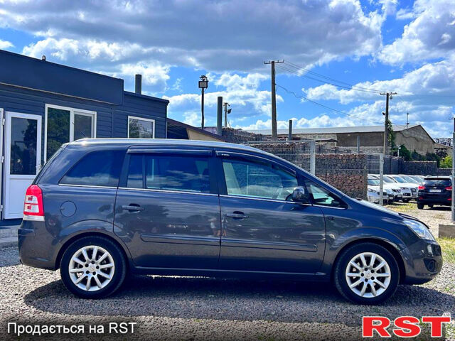 Опель Зафира, объемом двигателя 1.8 л и пробегом 221 тыс. км за 7200 $, фото 3 на Automoto.ua