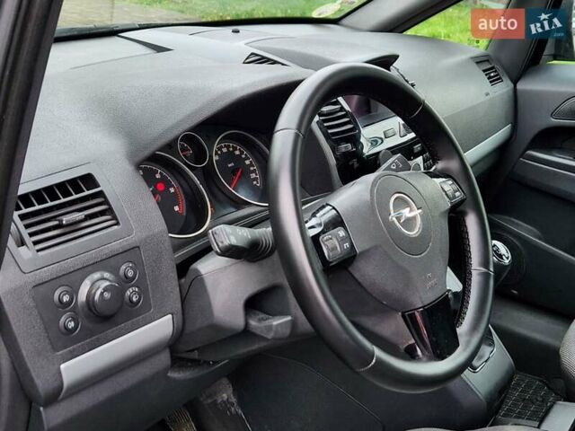 Опель Зафира, объемом двигателя 1.7 л и пробегом 243 тыс. км за 5400 $, фото 17 на Automoto.ua