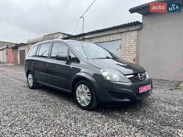 Опель Зафира, объемом двигателя 1.6 л и пробегом 173 тыс. км за 7200 $, фото 3 на Automoto.ua