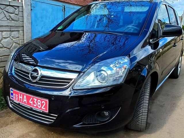 Опель Зафира, объемом двигателя 1.7 л и пробегом 235 тыс. км за 8500 $, фото 3 на Automoto.ua