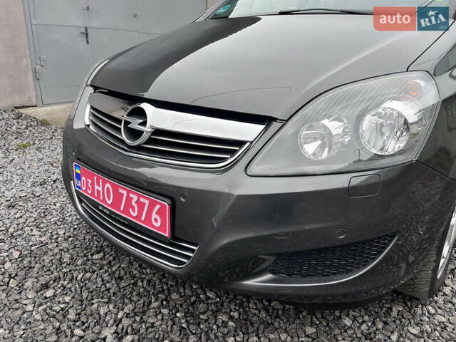 Опель Зафира, объемом двигателя 1.6 л и пробегом 173 тыс. км за 7200 $, фото 23 на Automoto.ua