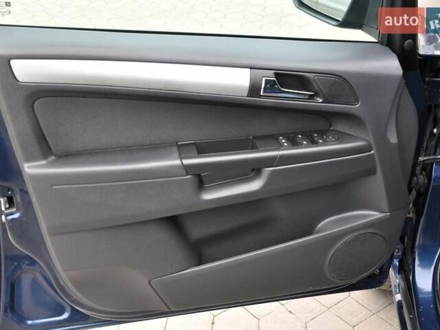 Опель Зафира 2012 в Львове на Automoto.ua Опель Зафира, объемом двигателя 1.7 л и пробегом 196 тыс. км за 6800 $, фото 15 на Automoto.ua