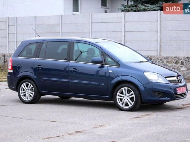 Опель Зафира, объемом двигателя 0 л и пробегом 195 тыс. км за 8300 $, фото 10 на Automoto.ua