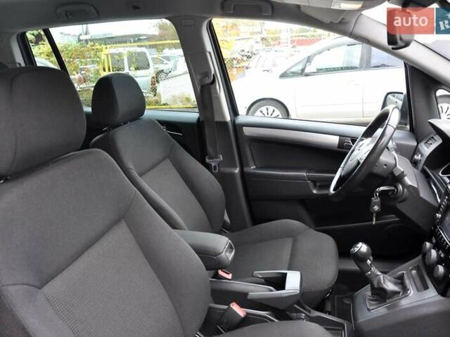 Опель Зафира 2012 в Львове на Automoto.ua Опель Зафира, объемом двигателя 1.7 л и пробегом 196 тыс. км за 6800 $, фото 30 на Automoto.ua