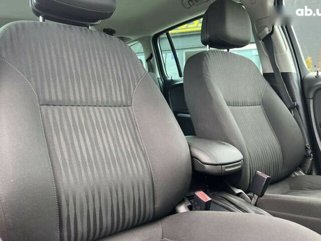 Опель Зафіра, об'ємом двигуна 2 л та пробігом 327 тис. км за 7800 $, фото 24 на Automoto.ua