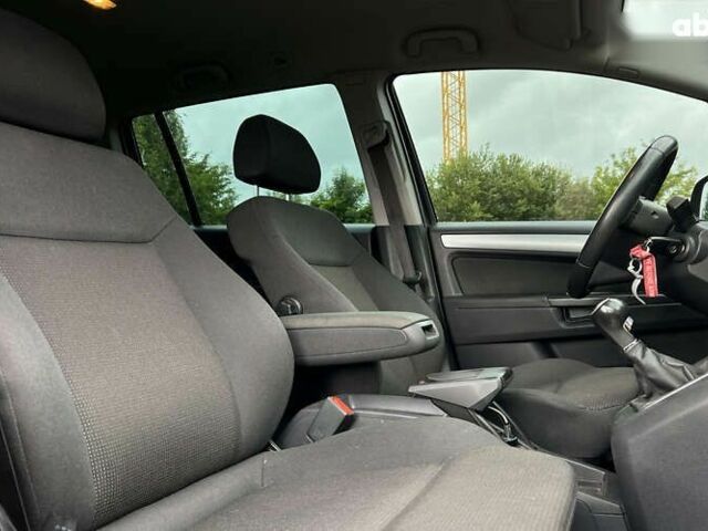 Опель Зафира, объемом двигателя 1.7 л и пробегом 185 тыс. км за 8999 $, фото 15 на Automoto.ua