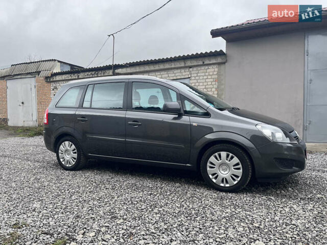 Опель Зафира, объемом двигателя 1.6 л и пробегом 173 тыс. км за 7200 $, фото 6 на Automoto.ua