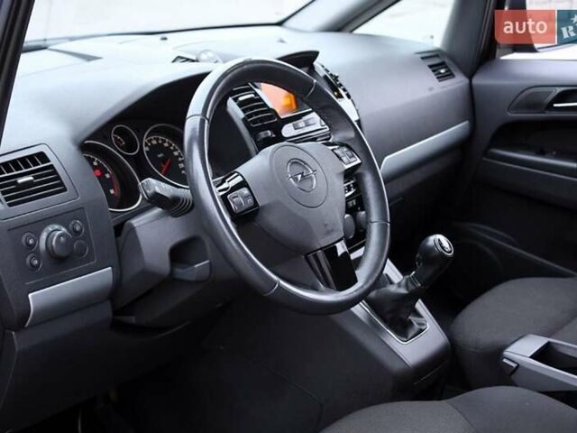 Опель Зафира, объемом двигателя 0 л и пробегом 195 тыс. км за 8300 $, фото 23 на Automoto.ua