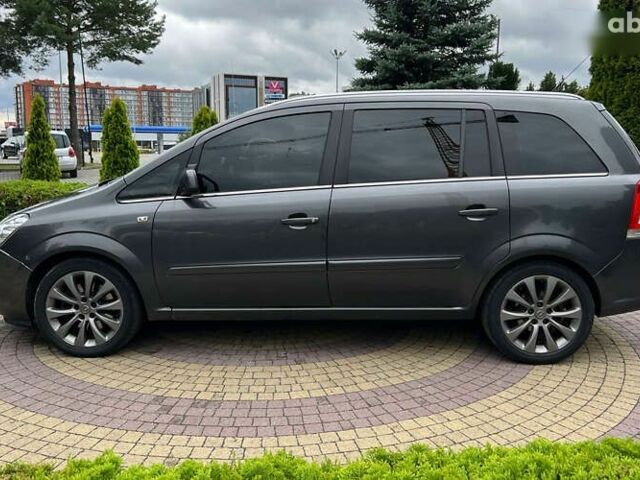 Опель Зафира, объемом двигателя 1.7 л и пробегом 185 тыс. км за 8999 $, фото 3 на Automoto.ua