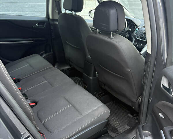 Опель Зафира, объемом двигателя 0 л и пробегом 278 тыс. км за 8300 $, фото 5 на Automoto.ua