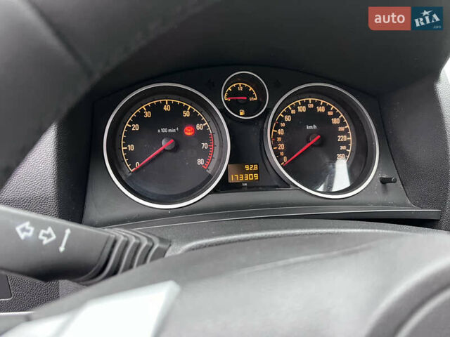 Опель Зафира, объемом двигателя 1.6 л и пробегом 173 тыс. км за 7200 $, фото 41 на Automoto.ua