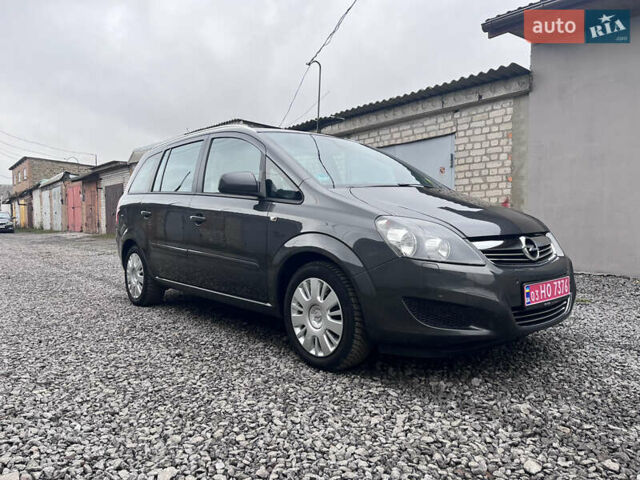 Опель Зафира, объемом двигателя 1.6 л и пробегом 173 тыс. км за 7200 $, фото 5 на Automoto.ua