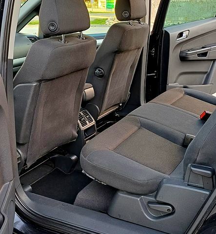 Опель Зафира, объемом двигателя 1.7 л и пробегом 235 тыс. км за 8500 $, фото 5 на Automoto.ua