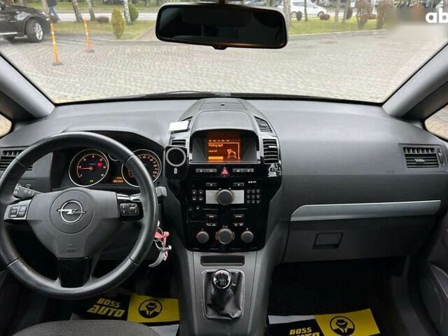 Опель Зафира, объемом двигателя 1.7 л и пробегом 185 тыс. км за 8999 $, фото 14 на Automoto.ua