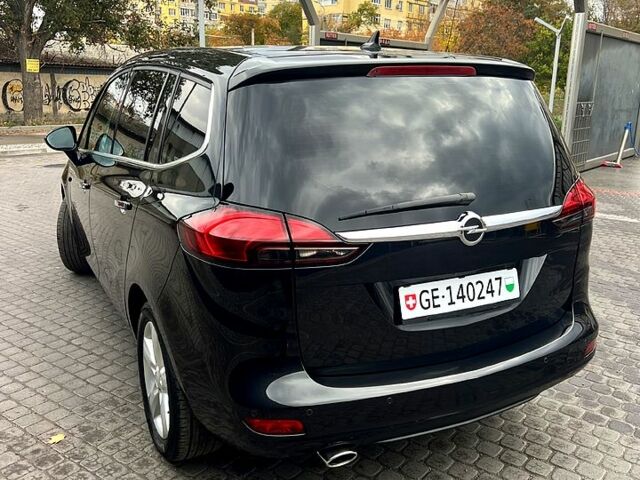 Опель Зафира 2013 в Днепре (Днепропетровске) на Automoto.ua Опель Зафира, объемом двигателя 2 л и пробегом 199 тыс. км за 11999 $, фото 2 на Automoto.ua