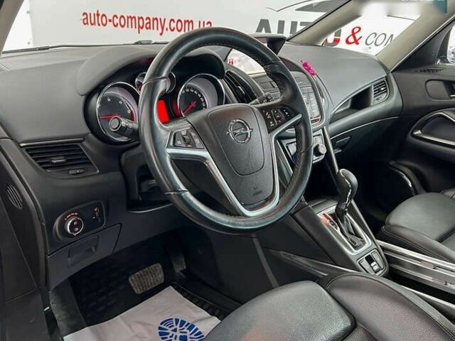 Опель Зафира, объемом двигателя 2 л и пробегом 237 тыс. км за 10250 $, фото 10 на Automoto.ua