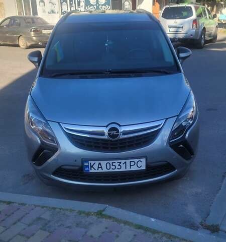 Опель Зафіра, об'ємом двигуна 2 л та пробігом 313 тис. км за 9700 $, фото 4 на Automoto.ua