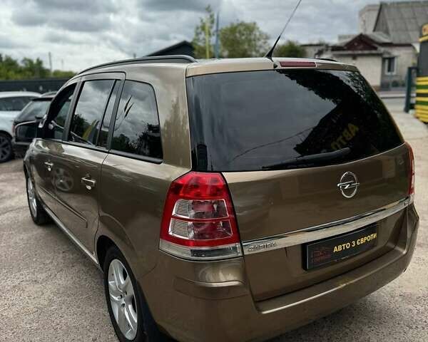 Опель Зафира, объемом двигателя 1.8 л и пробегом 209 тыс. км за 7000 $, фото 2 на Automoto.ua