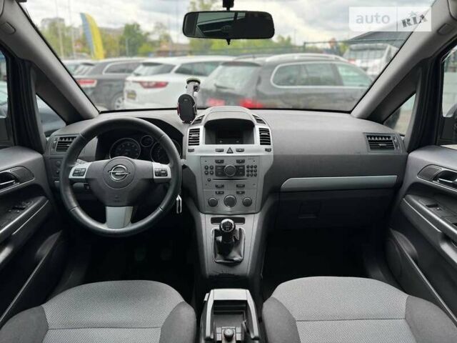 Опель Зафира, объемом двигателя 1.8 л и пробегом 209 тыс. км за 7000 $, фото 7 на Automoto.ua