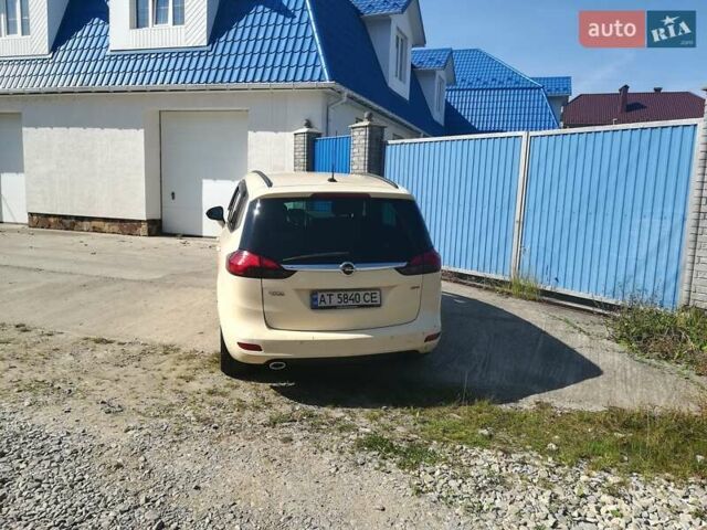 Опель Зафира, объемом двигателя 2 л и пробегом 425 тыс. км за 9150 $, фото 2 на Automoto.ua