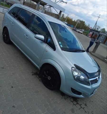 Опель Зафира, объемом двигателя 1.7 л и пробегом 250 тыс. км за 5700 $, фото 2 на Automoto.ua