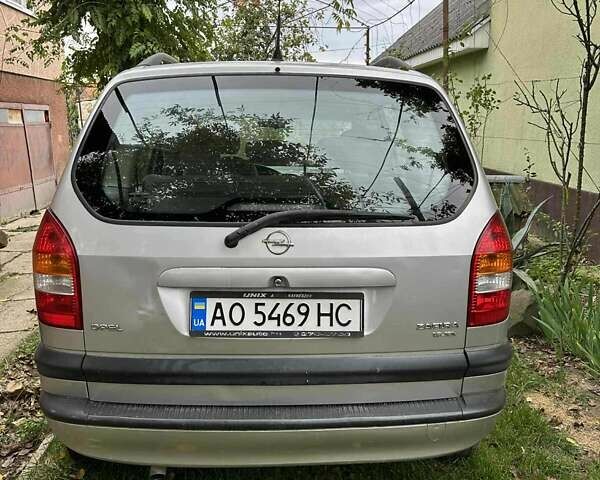 Серый Опель Зафира, объемом двигателя 1.8 л и пробегом 424 тыс. км за 3200 $, фото 4 на Automoto.ua