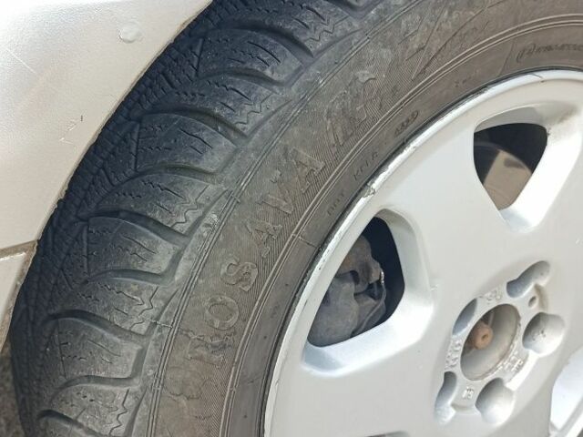 Серый Опель Зафира, объемом двигателя 2 л и пробегом 400 тыс. км за 3150 $, фото 3 на Automoto.ua