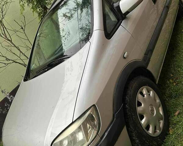 Серый Опель Зафира, объемом двигателя 1.8 л и пробегом 424 тыс. км за 3200 $, фото 3 на Automoto.ua